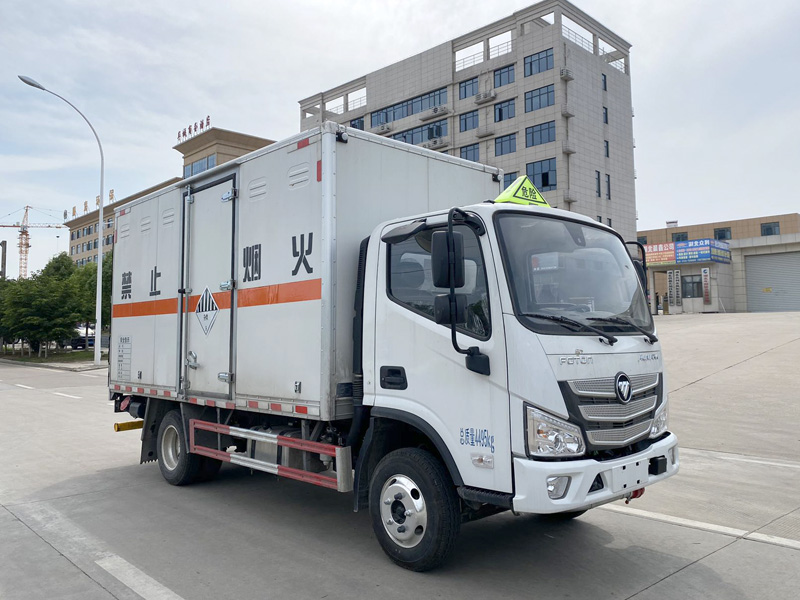 雜項危險物品廂式運輸車，運輸車，運輸車廠家，楚勝集團